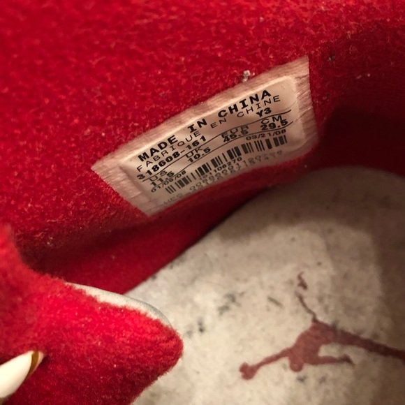 Great condition Jordan’s - Picture 2 of 3